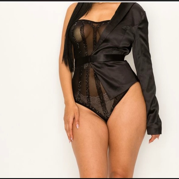 Tops - Half Suit Sleeve Studded Bodysuit